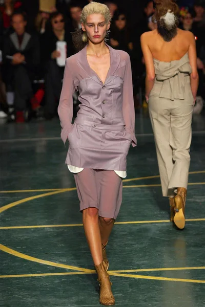 Look 26